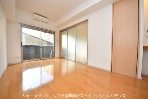 ミーナ原町の居間