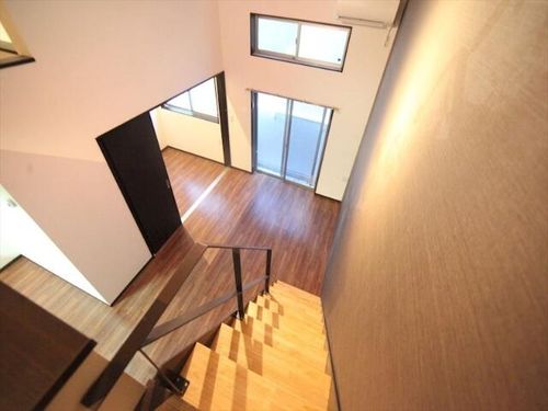 Creo堀田壱番館の居間