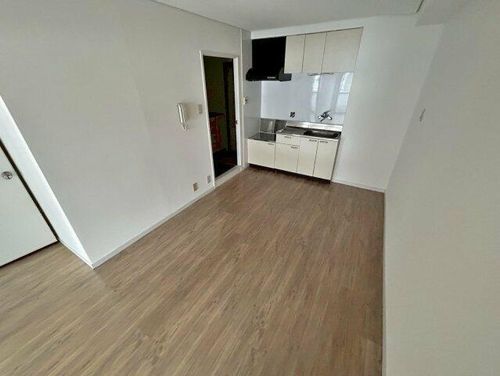 パインブルック東住吉の居間