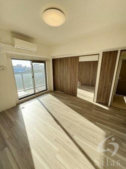 プレサンス四天王寺の内装