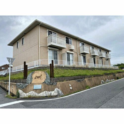 キャッスルコートウシダA棟102の外観