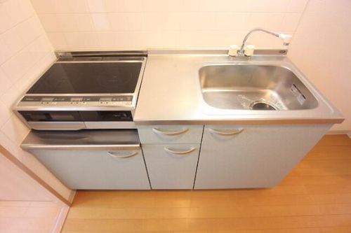 飛松高谷マンションのキッチン