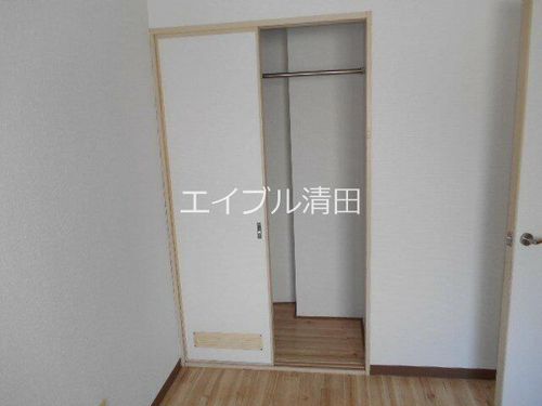 ビッグバーンズマンション清田301の内装