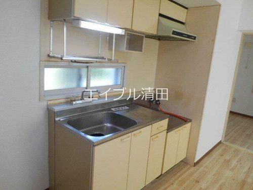 ビッグバーンズマンション清田301のキッチン