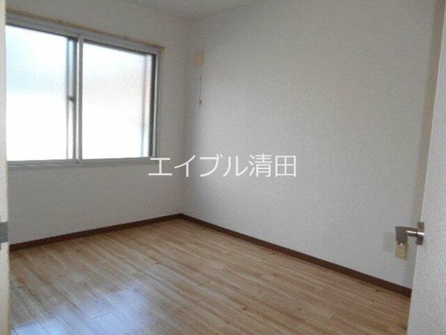 ビッグバーンズマンション清田301の内装