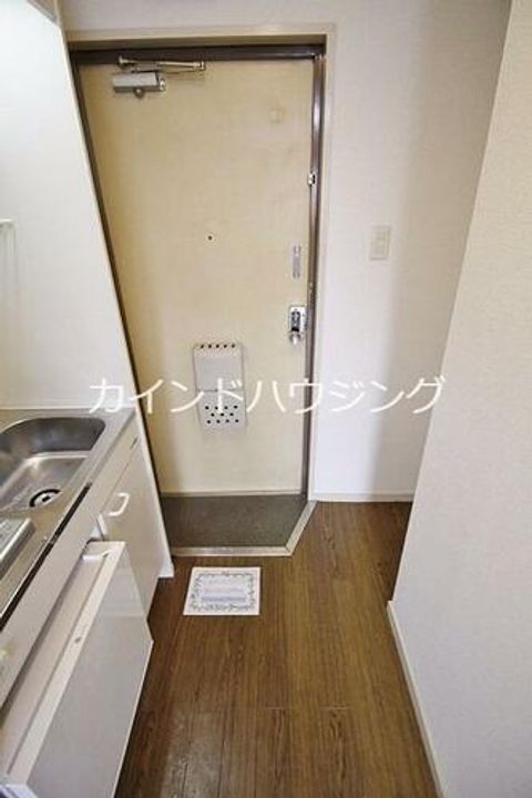 アーバンシティ岸里PARTⅡの玄関