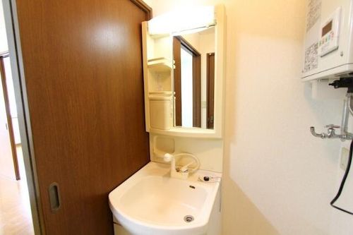 ユニゾン月寒東Fの内装