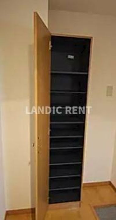 コンフォートベネフィス箱崎8の内装