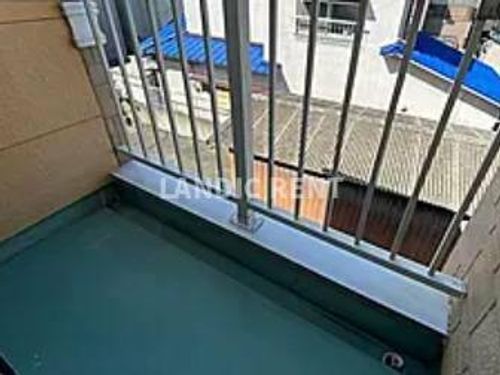 コンフォートベネフィス箱崎8の内装