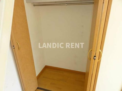 コンフォートベネフィス箱崎8の内装