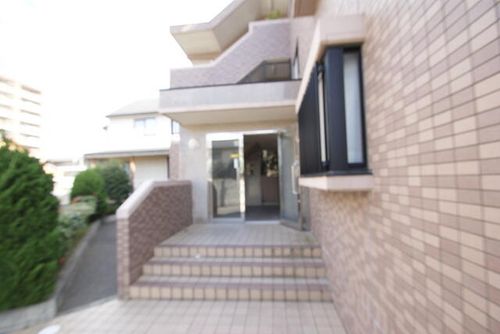 ルミエール201の玄関