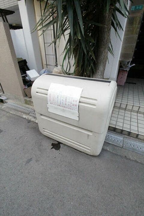 フォンタルトマトの玄関