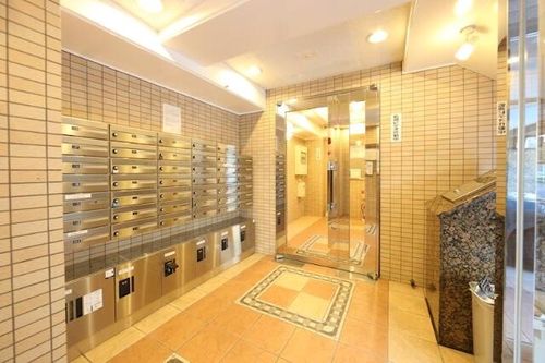 愛知県名古屋市名東区社が丘1丁目(マンション)の賃貸物件の玄関