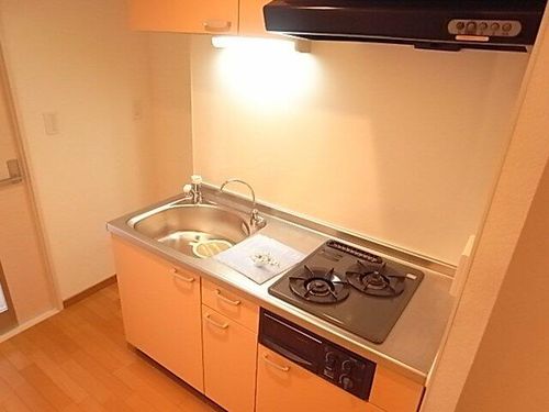 兵庫県神戸市兵庫区永沢町4丁目(マンション)の賃貸物件のキッチン