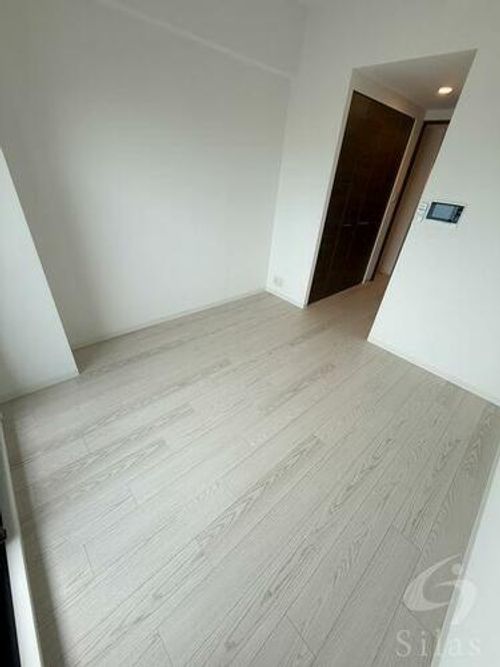 S-RESIDENCE堺altklasの居間