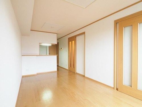 アヴァンツァートヴィレッジ Ⅱの居間