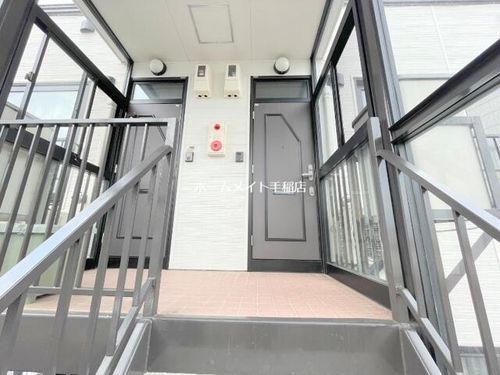 北海道札幌市手稲区稲穂二条3丁目(アパート)の賃貸物件の玄関