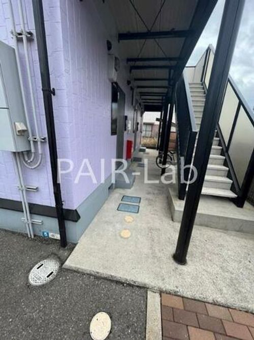 ハイツ緑苑の玄関
