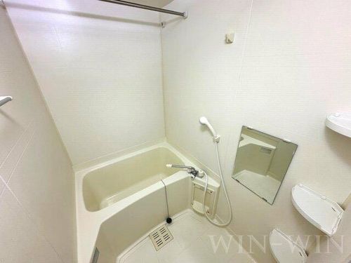 エヴァーグリーン二川102の風呂