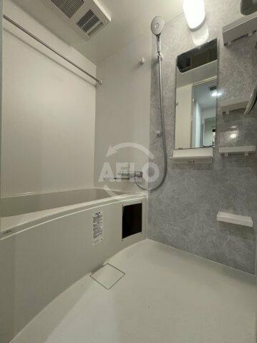 セレニテ日本橋エクラの風呂