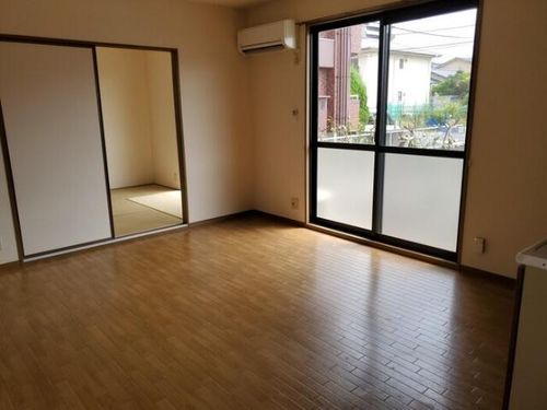 メルベーユ前田Ⅱの居間