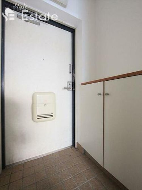 PROXY SQUARE植田西の玄関