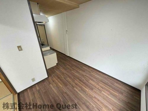 ピースハイツ長堂A棟の居間