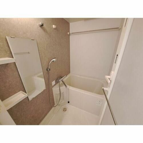 スプランディッド新大阪IIIの風呂