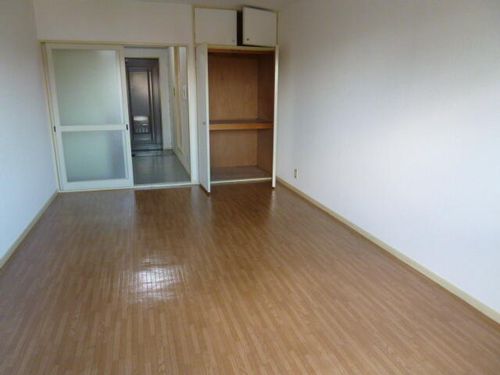 コーポクボタ306の居間