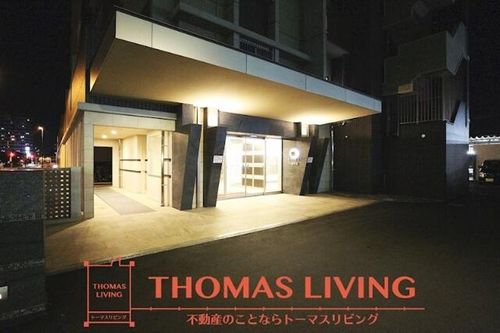 ウイングス八幡駅前1313の玄関