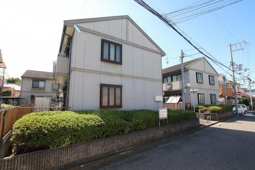 ルミエール大野芝の外観