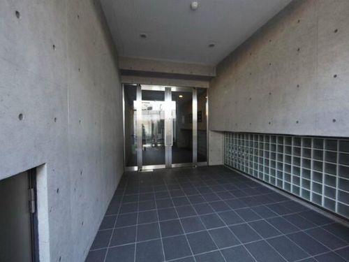 アンナマリーミズホの玄関