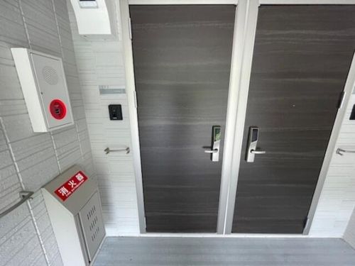 COZY COURT下曽根の玄関