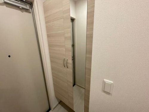 COZY COURT下曽根の玄関