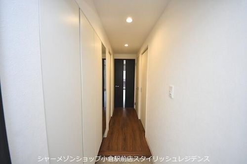 ヒルクレスト小倉高峰グランデの玄関