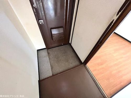 パークサイドハイツ野村の玄関