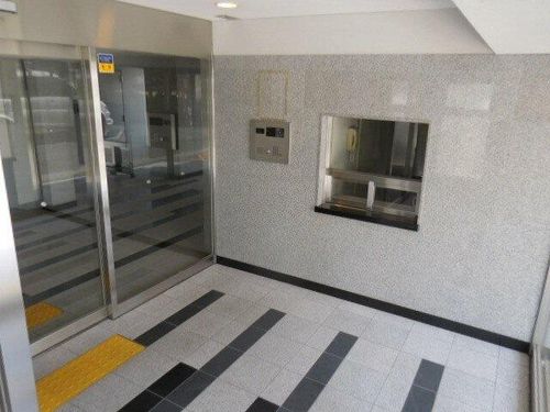 兵庫県尼崎市南塚口町2丁目(マンション)の賃貸物件の玄関