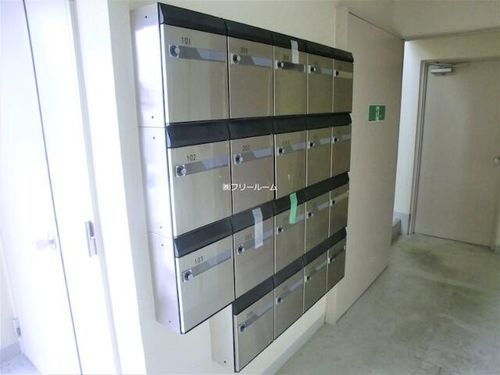 コンフォール札幌の玄関