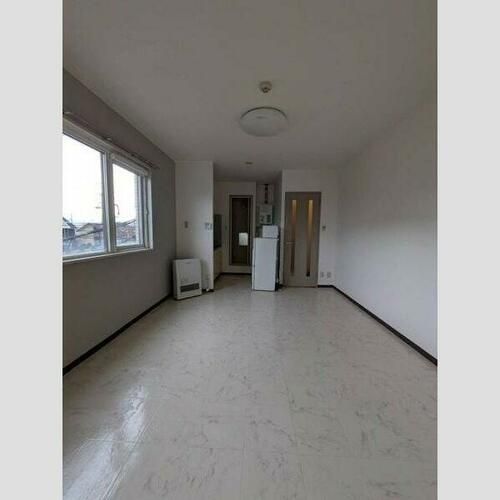 コンフォール札幌の居間