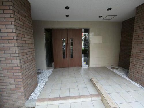 ベルファース川原通の外観