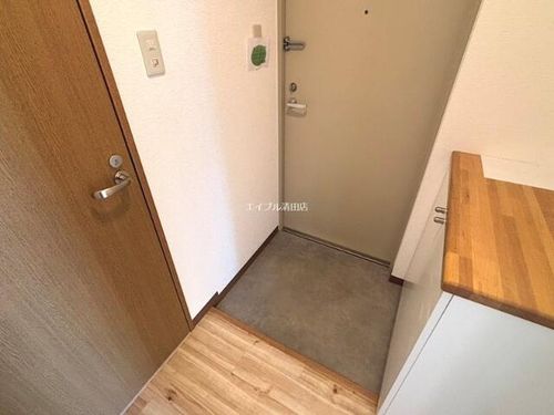 コーポプロビデンスの玄関
