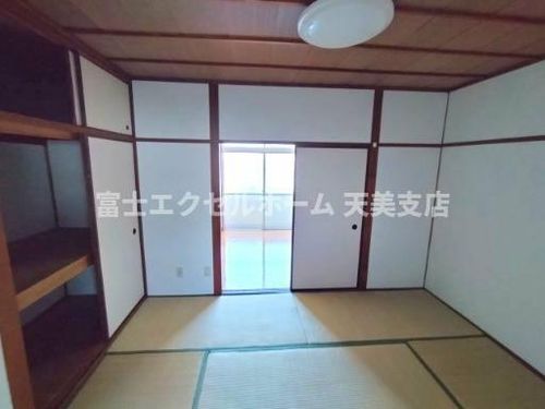 マンション源の内装