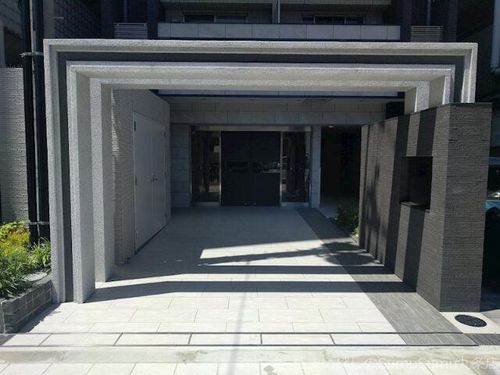 レオンヴァリエ大阪ベイシティⅡ604の玄関