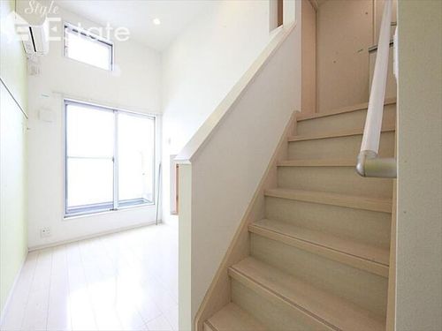 愛知県名古屋市熱田区三番町(アパート)の賃貸物件205の居間