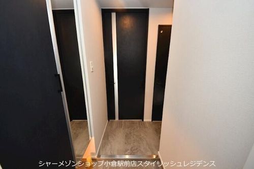 La Feliz魚町の玄関