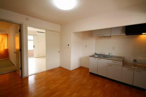 EAST COURT TODA204の居間