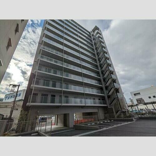 エスリード大阪デュアルゲートの外観