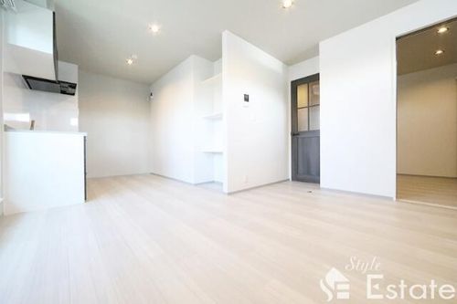 愛知県名古屋市西区花の木3丁目(マンション)の賃貸物件の居間