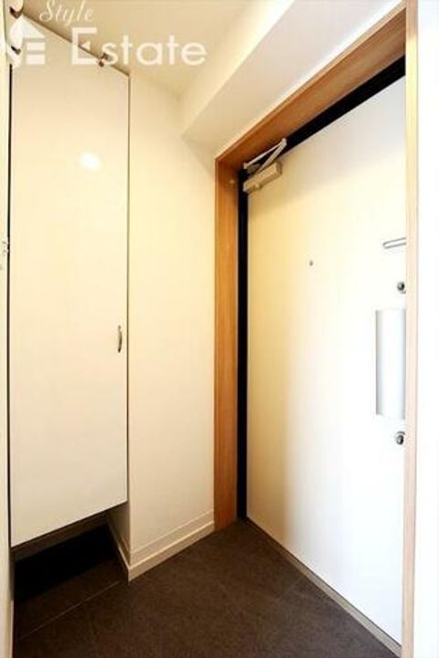 Casa Avenue Ikeshitaの玄関