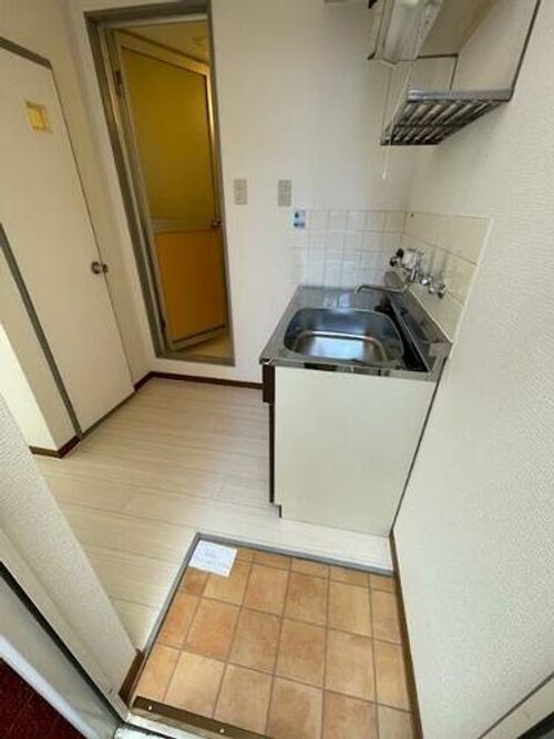 福岡県北九州市小倉北区皿山町(アパート)の賃貸物件の玄関